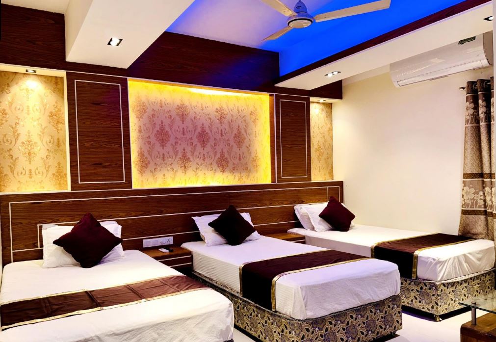 Triple room